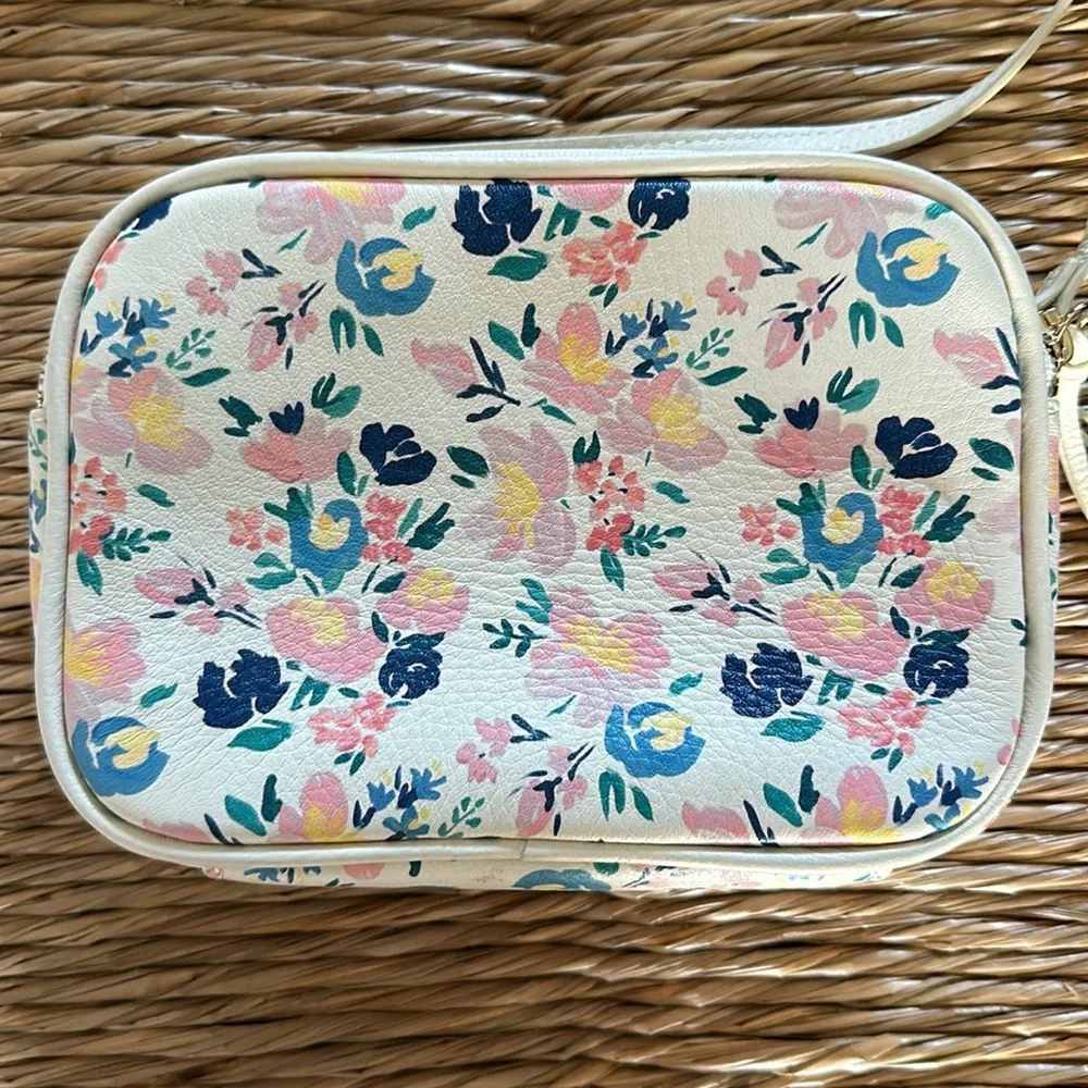 Mark & Graham crossbody floral bag ❤️ - Picture 3 of 12